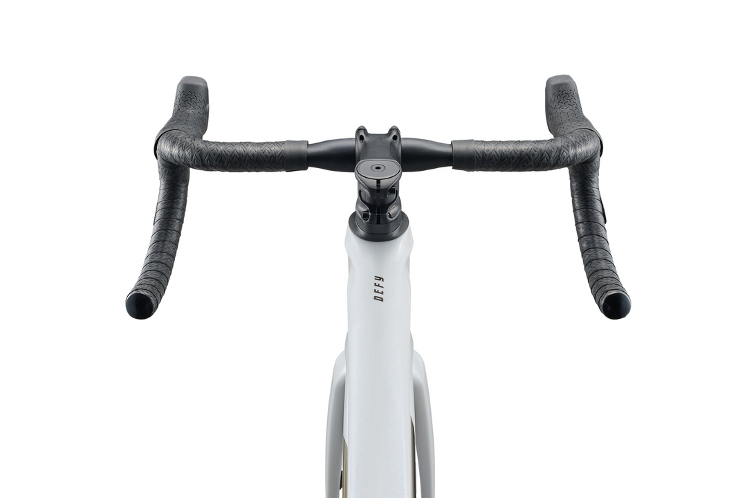 Giant Defy Advanced Pro 1 Road Bike - White