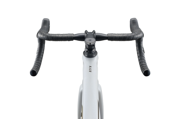 Giant Defy Advanced Pro 1 Road Bike - White