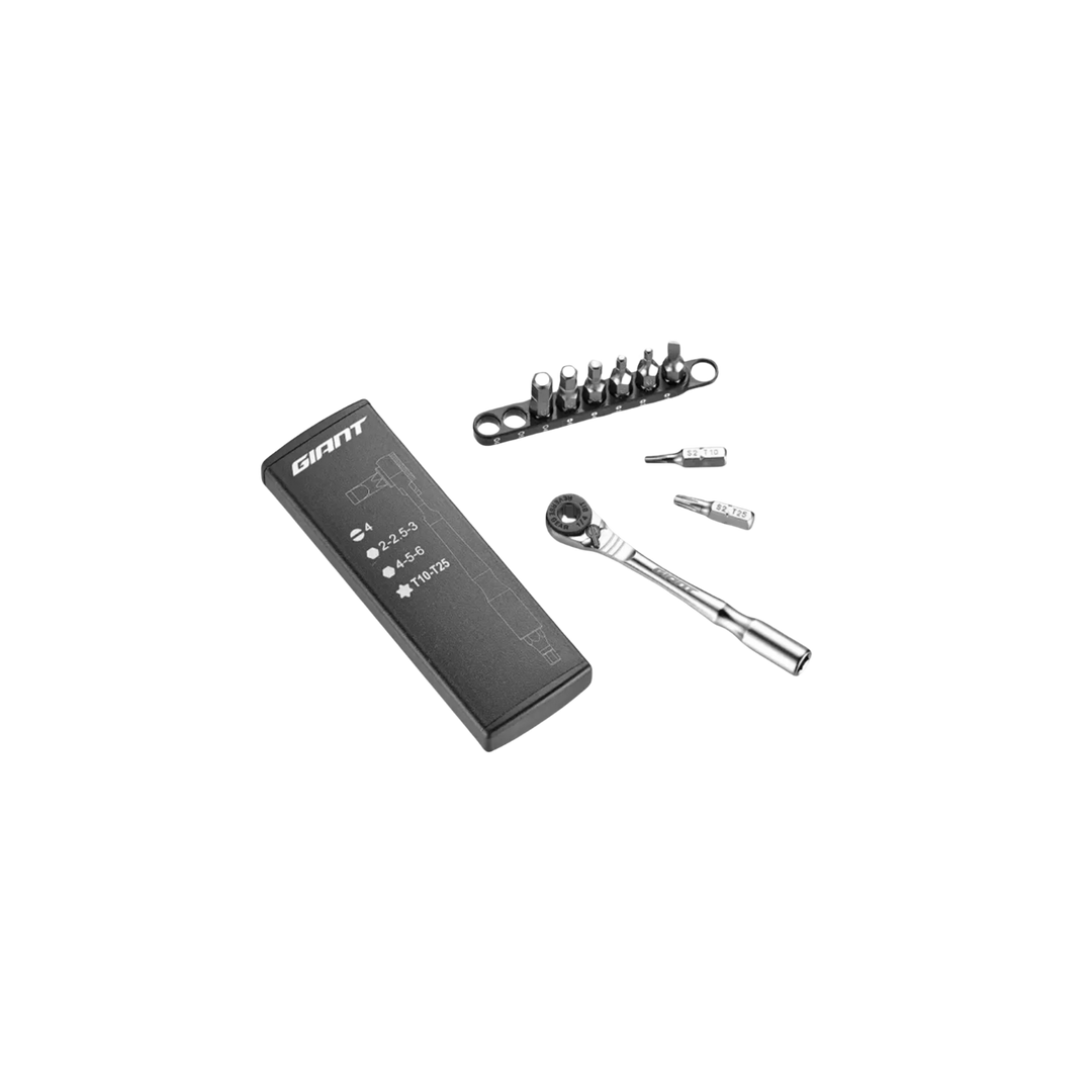 Giant Multi-Tool With Ratchet System