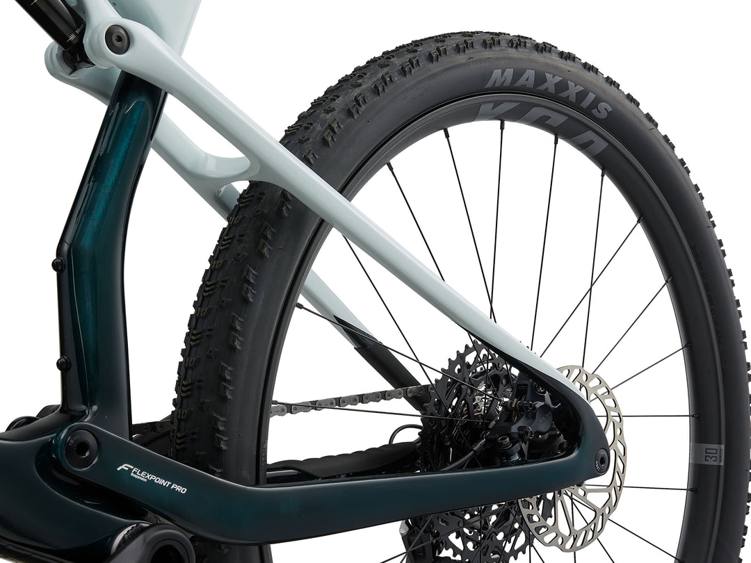 Giant Anthem Advanced SL 2 - Mariana Blue/Icicle White