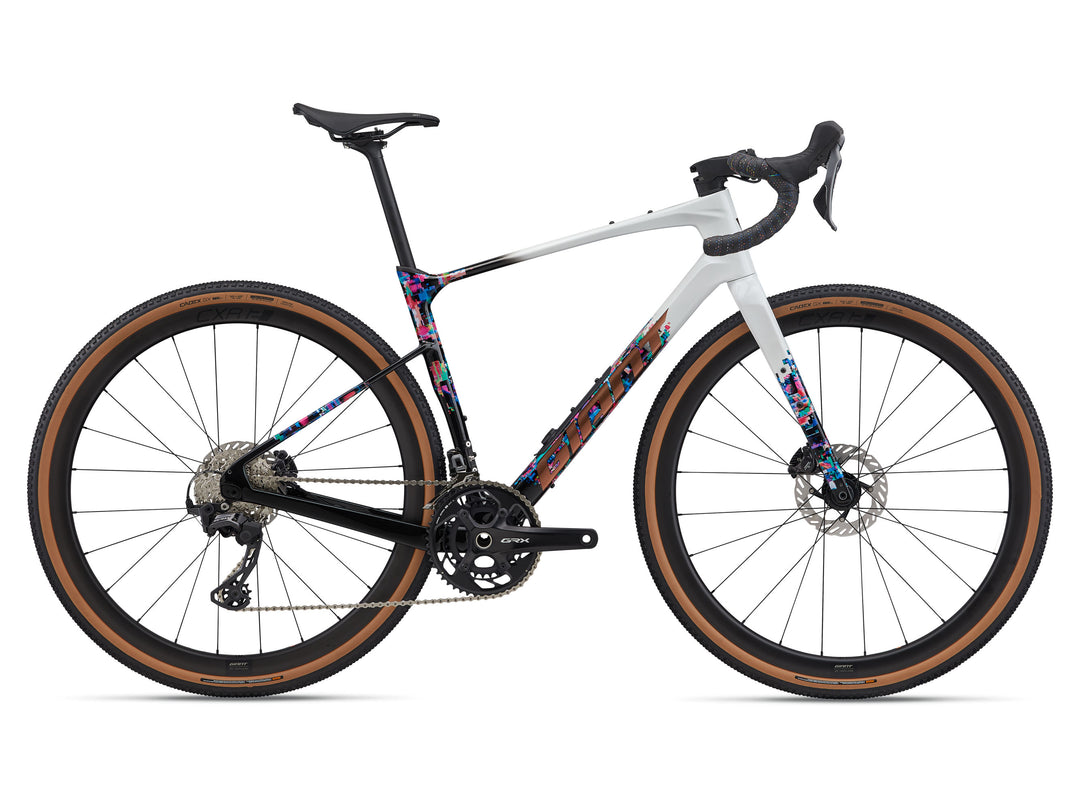 Giant Revolt Advanced 0 SE Gravel Bike - Radio Spectrum