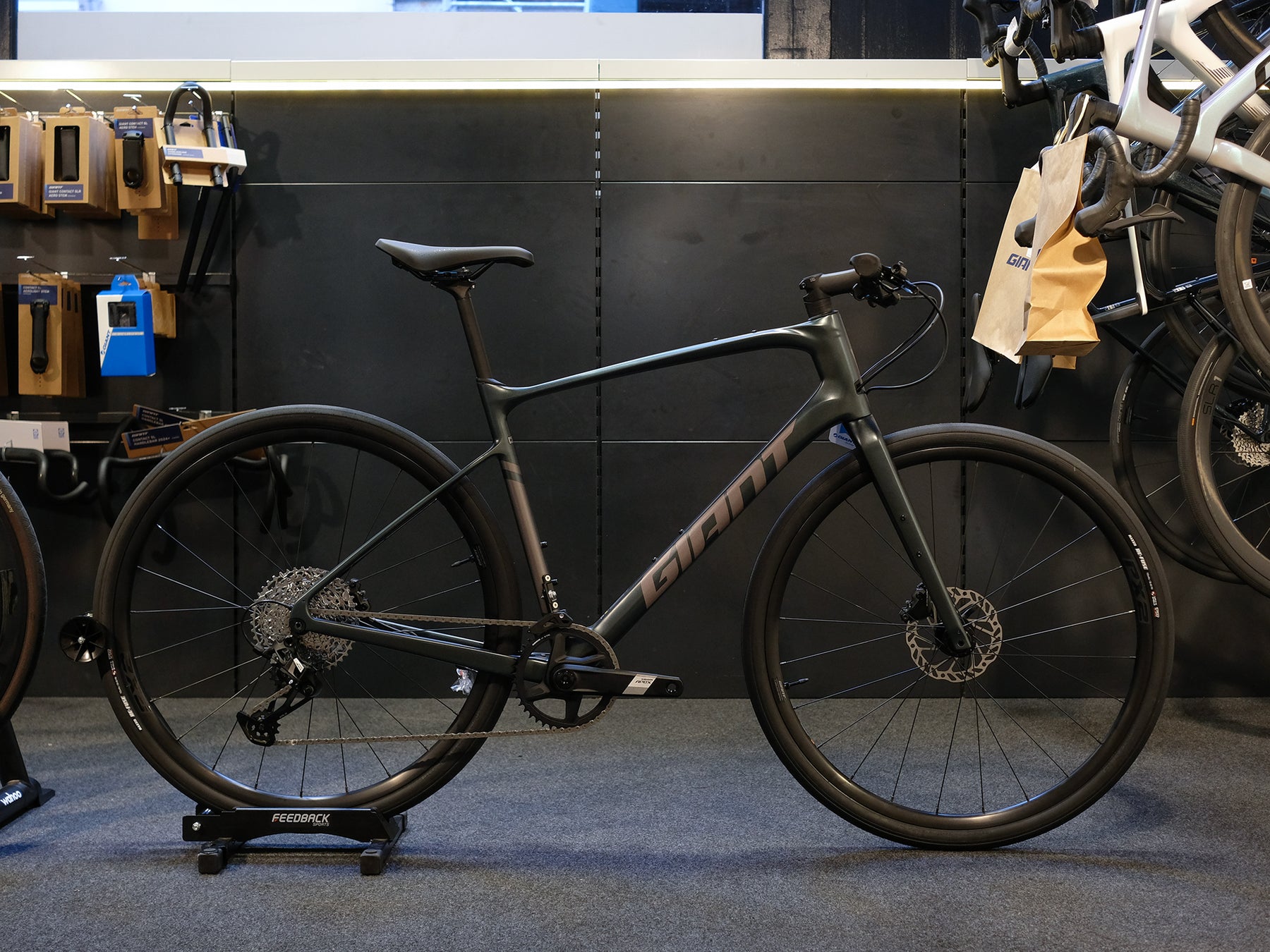 Giant FastRoad AR Advanced Asphalt Green – Giant Sydney