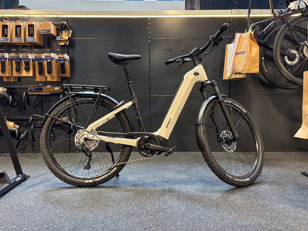 Giant Anytour X E+ Snow Drift Black – Giant Sydney