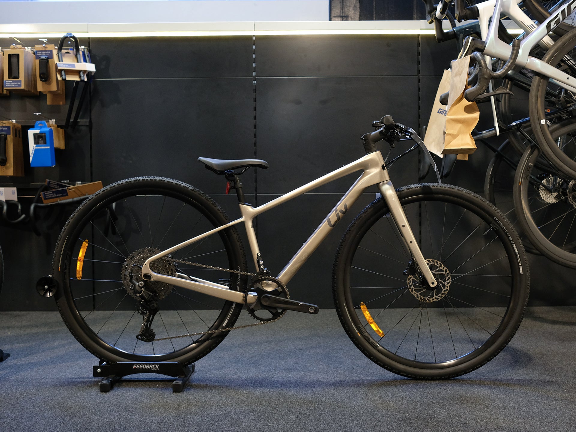 Liv Thrive Advanced GX Sandshell – Giant Sydney