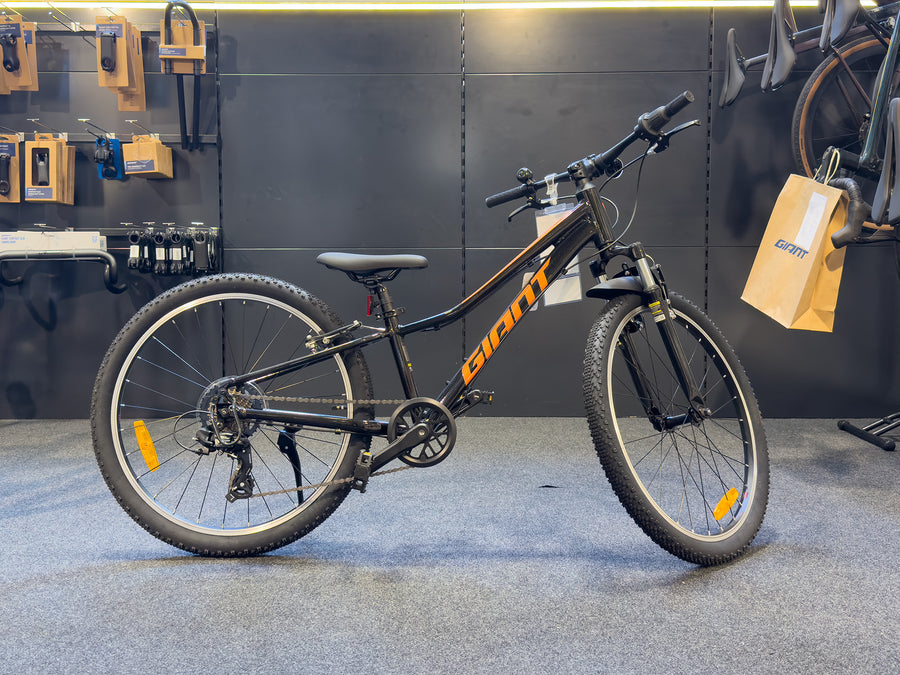 Giant Talon 24 One Size Panther (24) – Giant Sydney