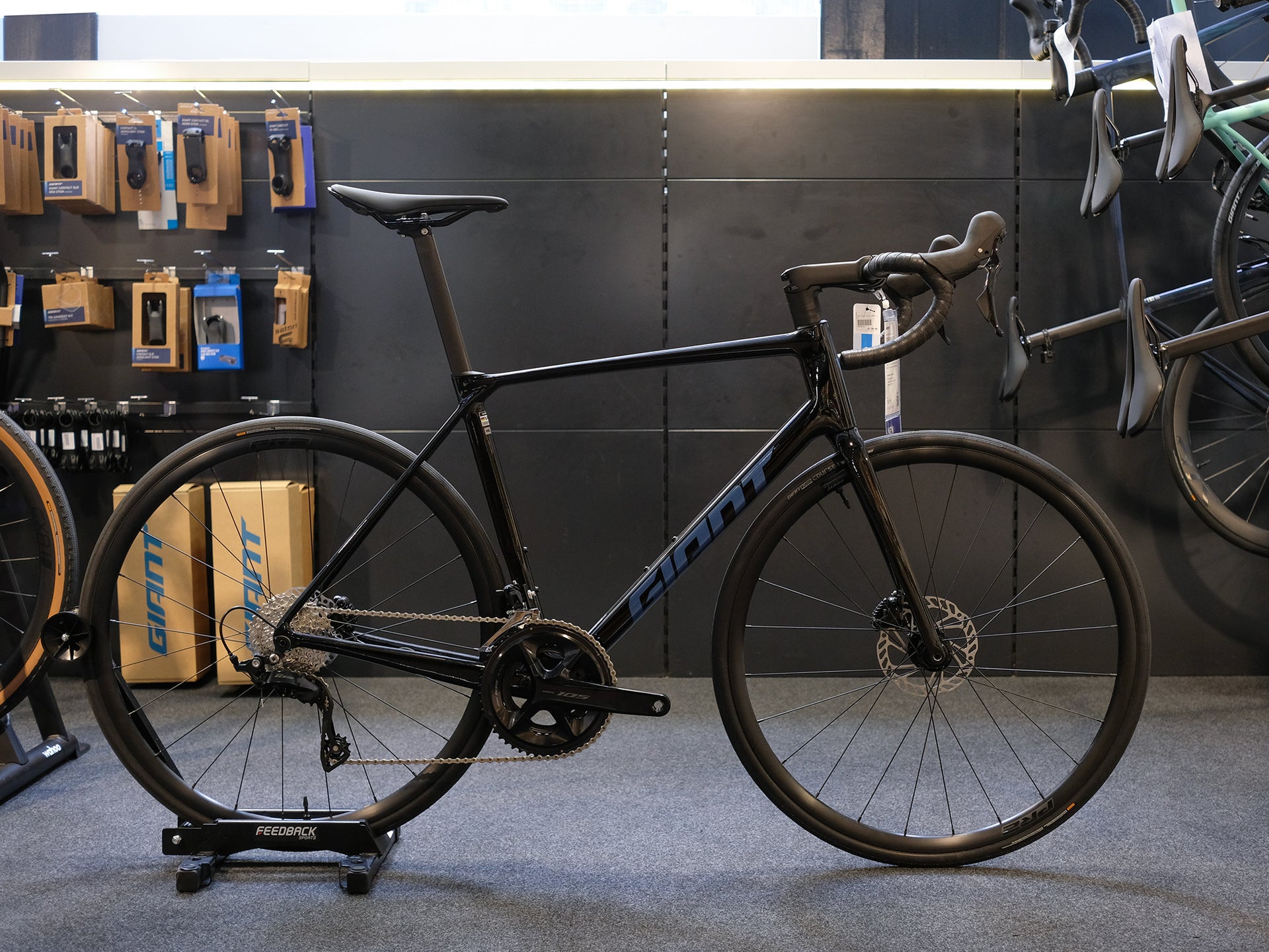Giant TCR Advanced PC Carbon – Giant Sydney